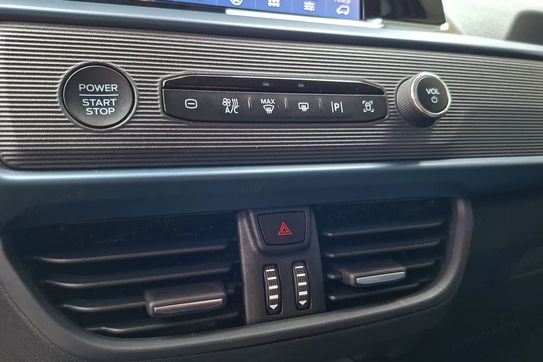 Ford Tourneo Courier 1.0 Ecoboost Active