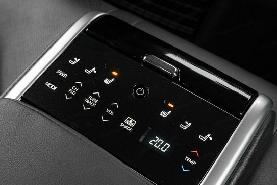 Toyota Camry Executive CVT