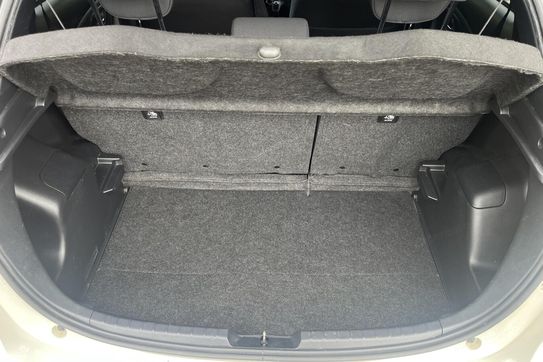 Toyota Yaris Hybrid 100 Selection