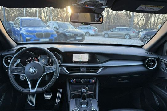 Alfa Romeo Stelvio Turbo Executive Q4