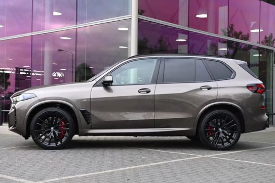 BMW X5 xDrive30d Individual Edition