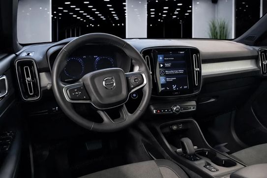 Volvo XC40 T3 Momentum Pro