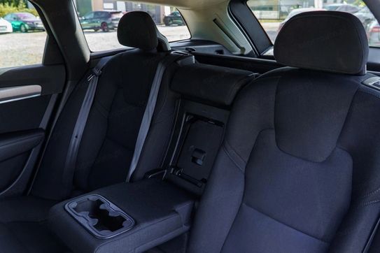 Volvo V90 D4 Momentum