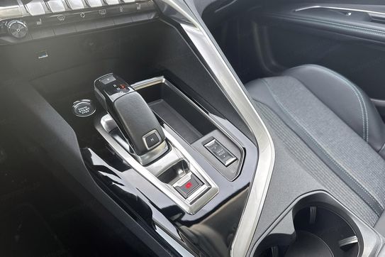 Peugeot 3008 Allure Pack 1.2 PureTech EAT8