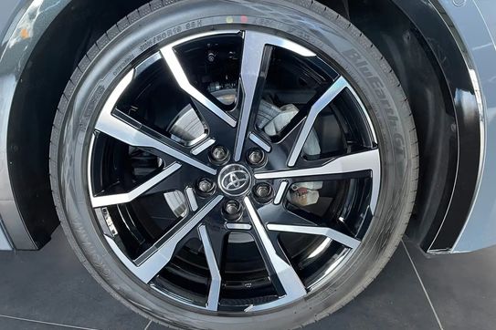 Toyota Prius Prestige 2.0 Hybrid Plug-in