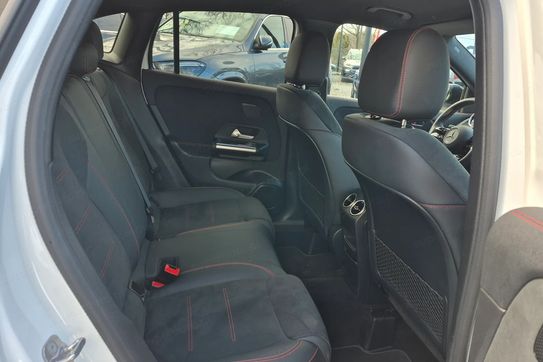 Mercedes GLA 200 mHEV AMG Line 7G-DCT