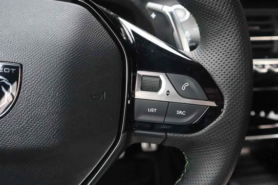 Peugeot 208 GT eDCS 1.2 mHEV