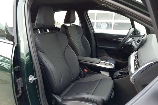 BMW Seria 2 220d mHEV aut