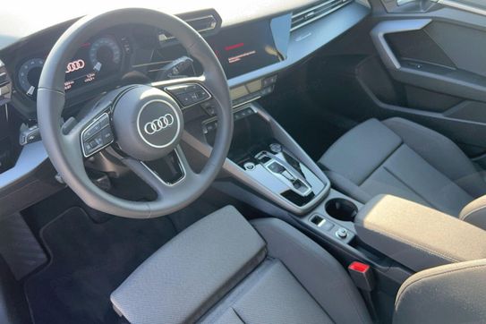 Audi A3 35 TFSI mHEV S tronic