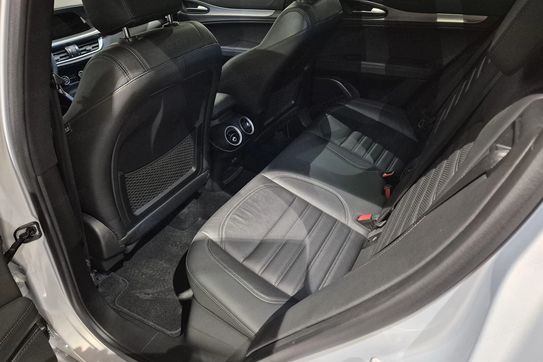 Alfa Romeo Stelvio Turbo Veloce Q4