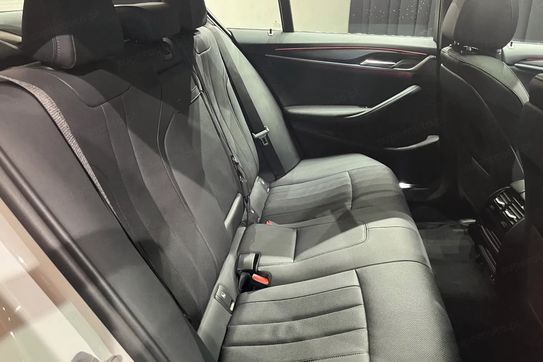 BMW Seria 5 520i M Sport