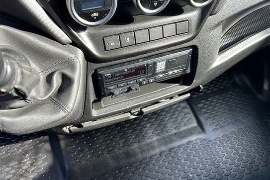 Iveco Daily DAILY 70C18 Zabudowa + Tył spanie