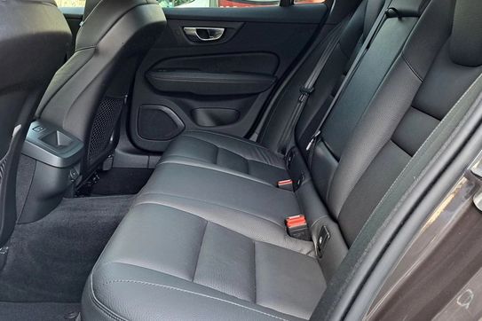 Volvo V60 B4 D Plus Dark