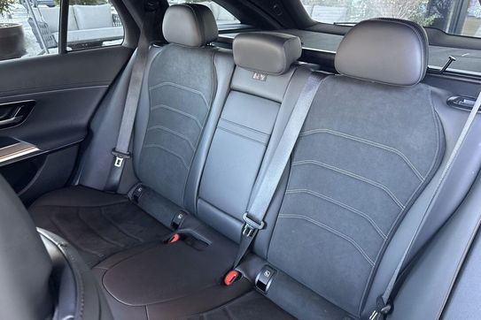 Mercedes E Klasa 220 d mHEV 4-Matic AMG 9G-Tronic