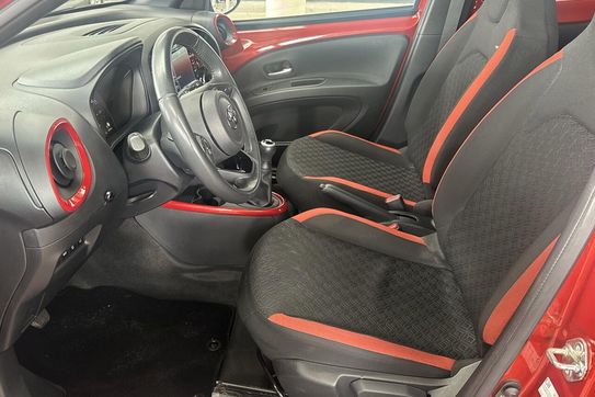 Toyota Aygo X 1.0 VVT-i Style