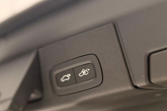 Volvo XC60 T6 Plug-In Hybrid AWD Plus Dark aut