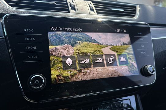Skoda Superb TDI SCR 4x4 Scout DSG