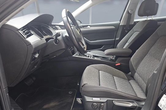 Volkswagen Passat 1.5 TSI Business DSG
