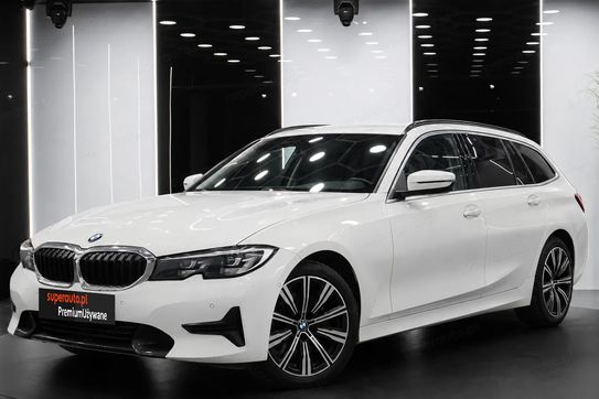 BMW Seria 3 318i aut