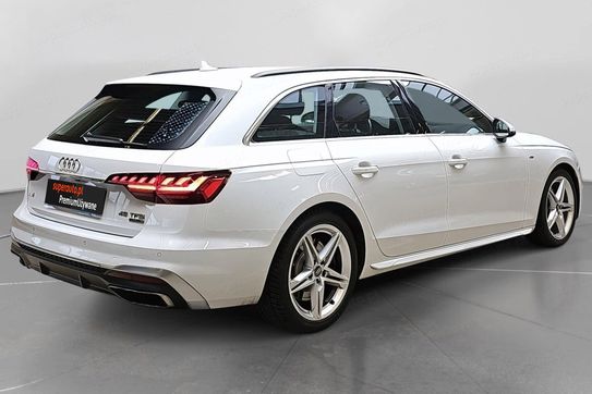 Audi A4 Avant 45 TFSI quattro S Line