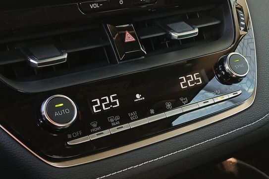 Toyota Corolla 1.8 Hybrid Style