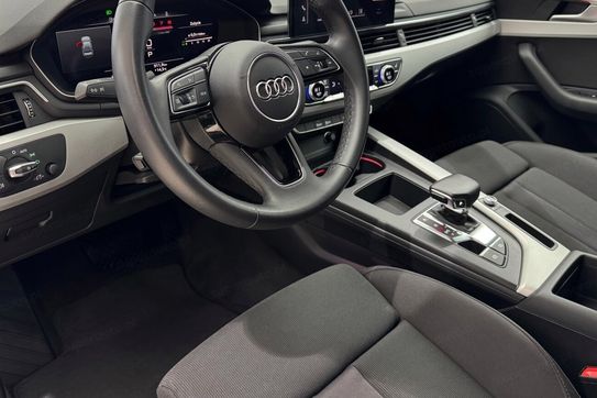 Audi A4 35 TFSI S Line