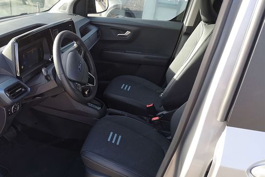 Ford Tourneo Courier Active A7
