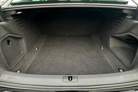 Audi A4 30 TDI mHEV S tronic