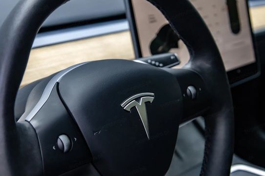 Tesla Model 3 3 Long Range AWD