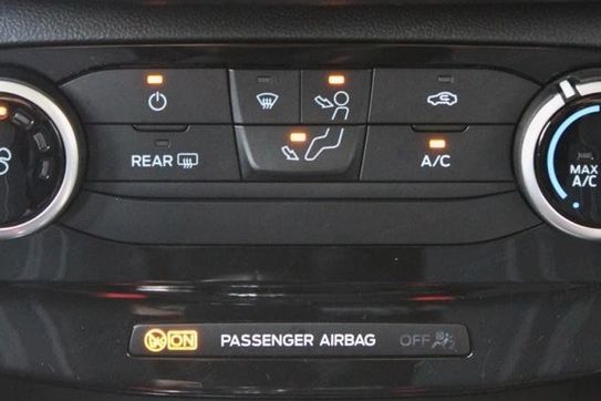 Ford Puma 1.0 EcoBoost Titanium