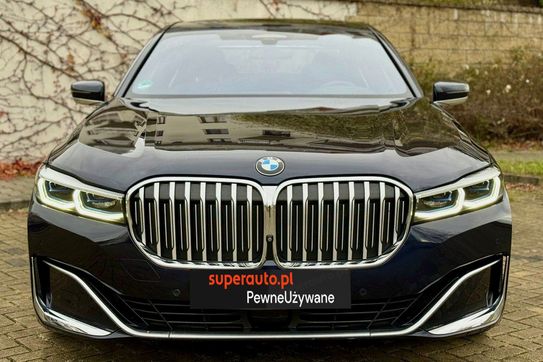 BMW Seria 7 750i xDrive