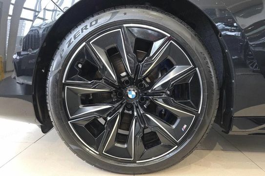 BMW Seria 7 740d xDrive M Sport