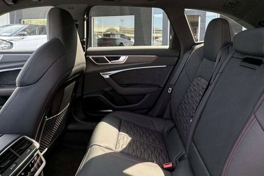 Audi A6 RS6 TFSI quattro Performance Avant