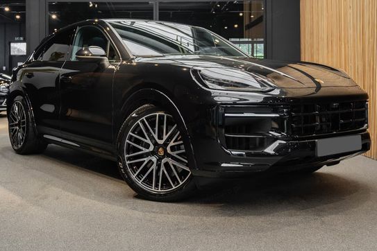 Porsche Cayenne Coupe E-Hybrid  Black Edition