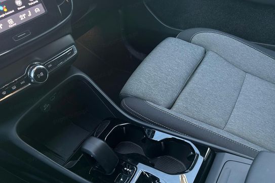 Volvo XC40 B4 Plus Black Edition aut