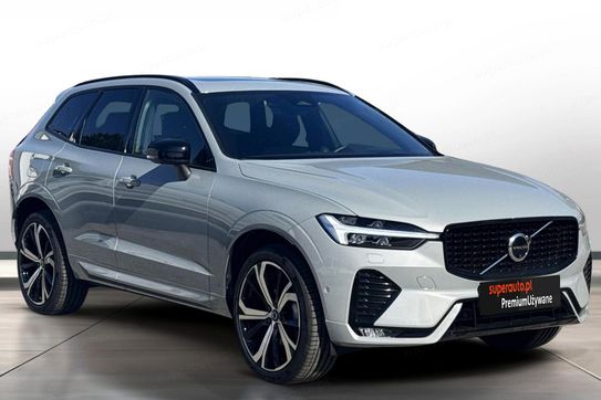 Volvo XC60 B5 B AWD Ultra Dark