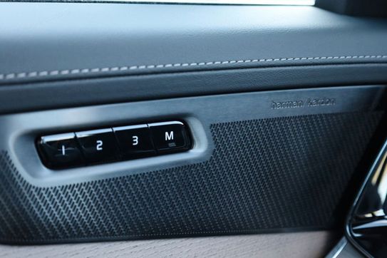 Volvo XC90 T8 AWD Plug-In Hybrid Plus Bright 7os