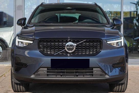 Volvo XC40 B3 Plus Dark