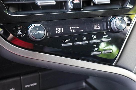 Toyota Camry Hybrid Prestige Cvt
