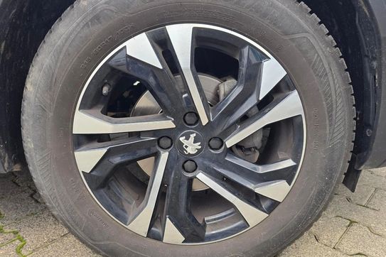 Peugeot 2008 1.2 PureTech Allure S&S EAT8