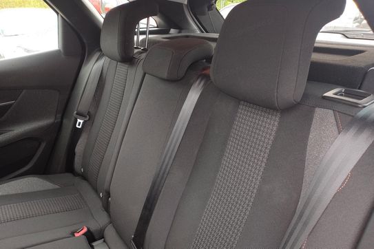 Peugeot 3008 Active Pack 1.2 PureTech  S&S EAT8