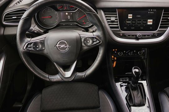Opel Grandland X 1.2 T aut