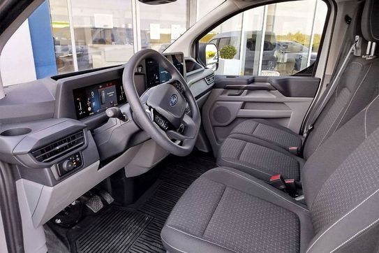 Ford Transit Custom L2H1 AT