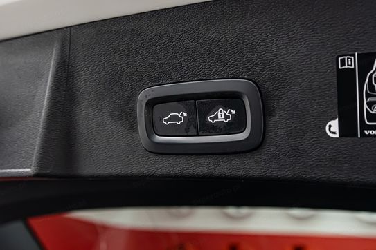 Volvo XC40 T3 Momentum Pro