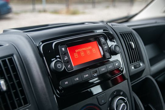 Peugeot Boxer L3 Zabudowa Brygadowa + Wywrotka