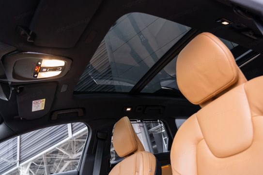 Volvo V90 T8 AWD Plug-In Hybrid Ultimate Bright aut