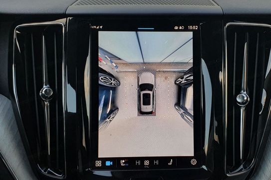 Volvo XC60 B5 B AWD Plus Dark aut