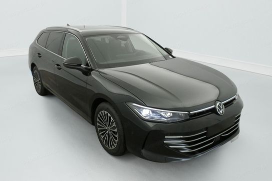 Volkswagen Passat Elegance 1.5 eTSI DSG6