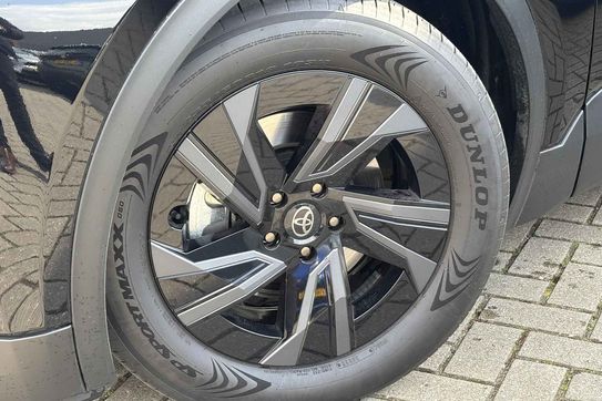 Toyota C-HR + Style BEV