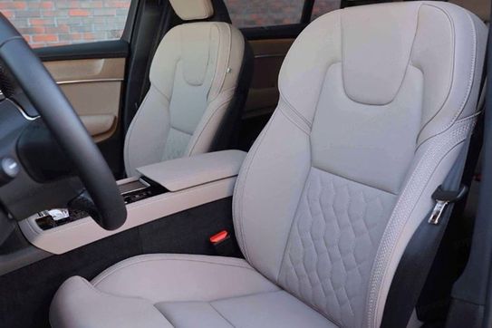 Volvo XC90 AWD Plug-In Hybrid Plus Bright 7os